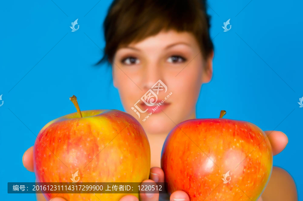 女孩與蘋果