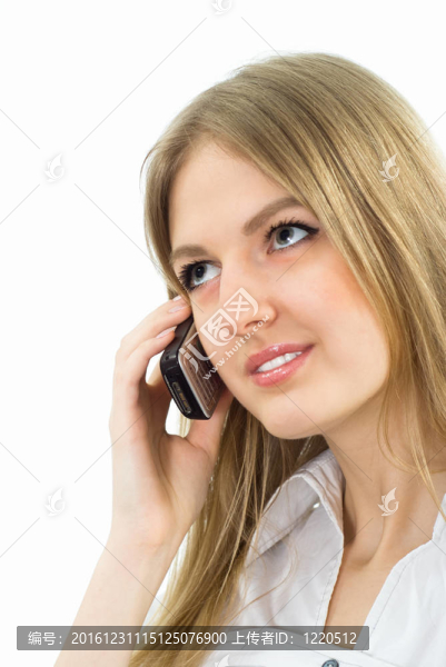 穿西裝的女孩說話