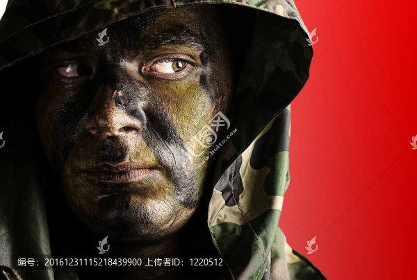 年輕的士兵的臉