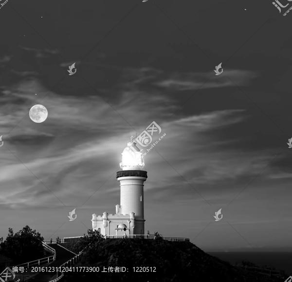 月亮在燈塔