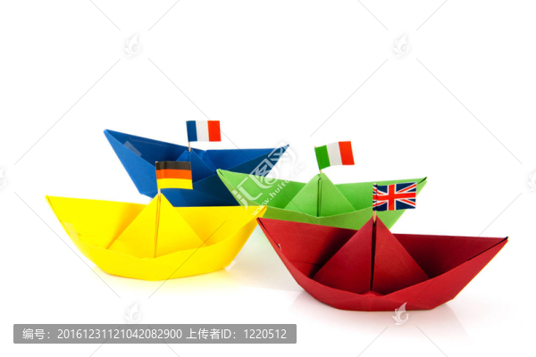 彩色的紙boatwith歐盟旗幟