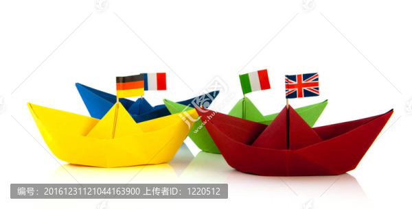 彩色的紙boatwith歐盟旗幟