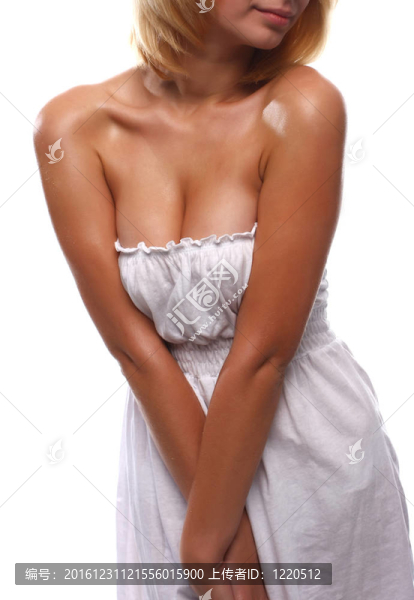 穿白衣的女人