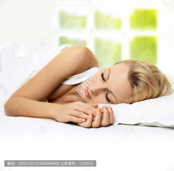睡美人的女人