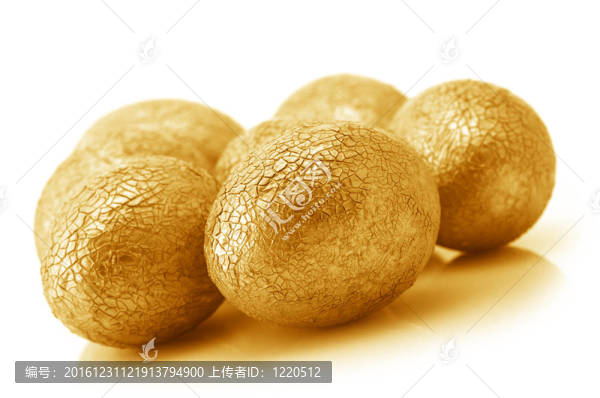 金色的復活節(jié)彩蛋