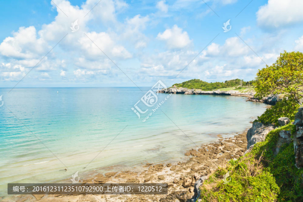 海角的島嶼提交給大海