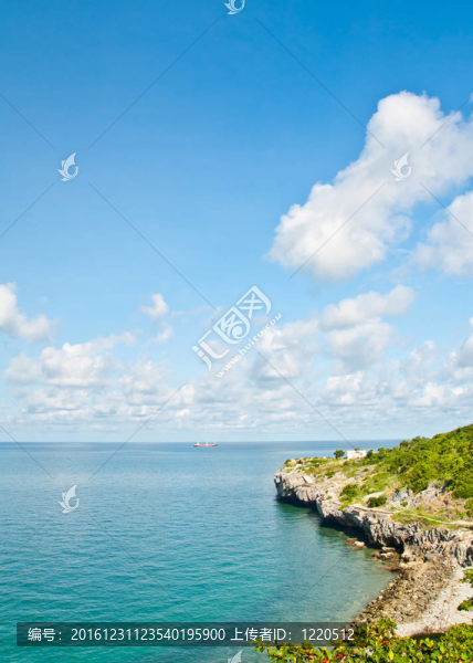 海角的島嶼提交給大海