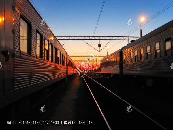 早上在火車站