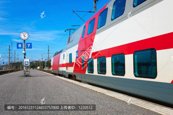 旅客列車出發(fā)
