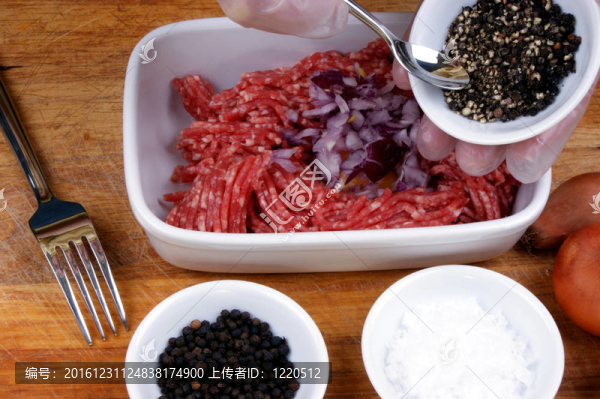 如何使國(guó)產(chǎn)豬肉的韃靼