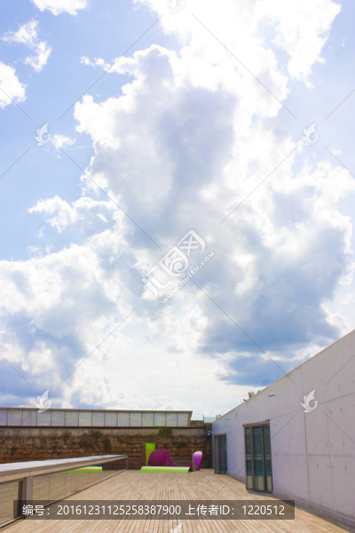現(xiàn)代的甲板面積