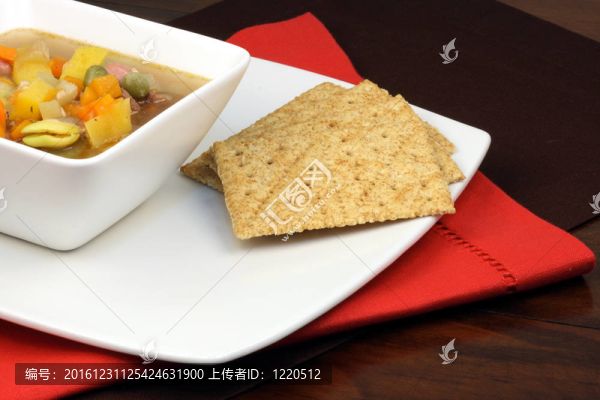 牛肉蔬菜湯