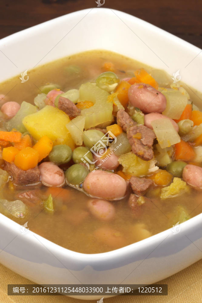 牛肉蔬菜湯