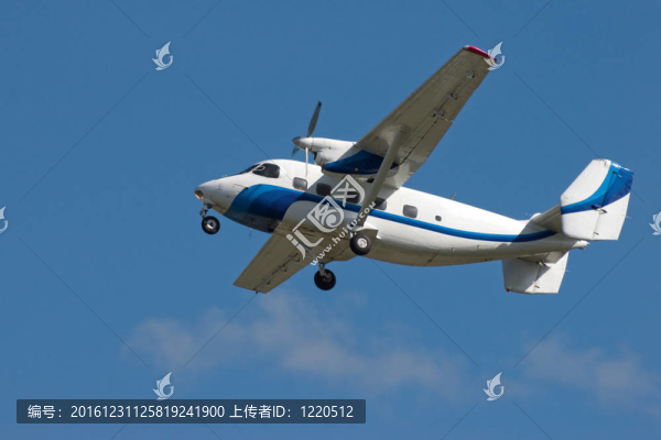飛行中的飛機(jī)