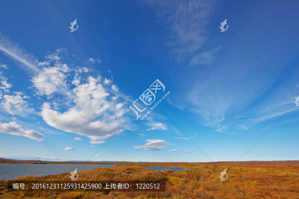 在米湖湖冰島多云的天空；