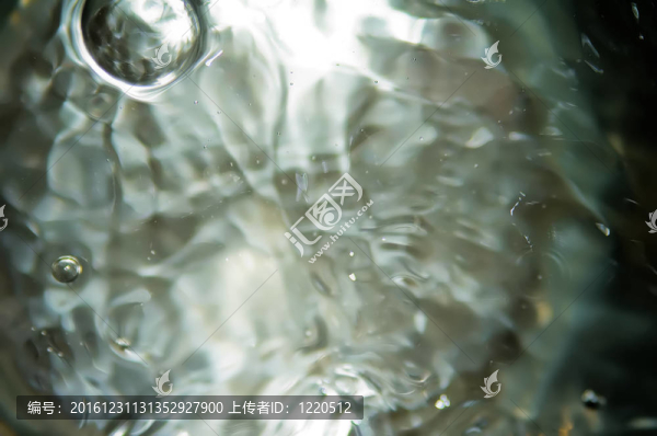 新鮮的水