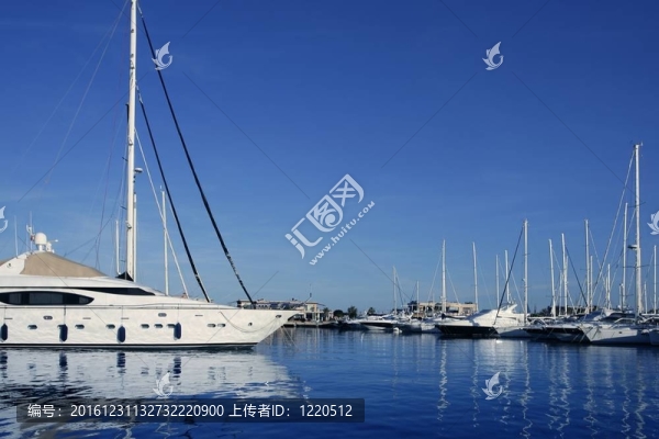 藍(lán)碼頭查看海水度假碼頭