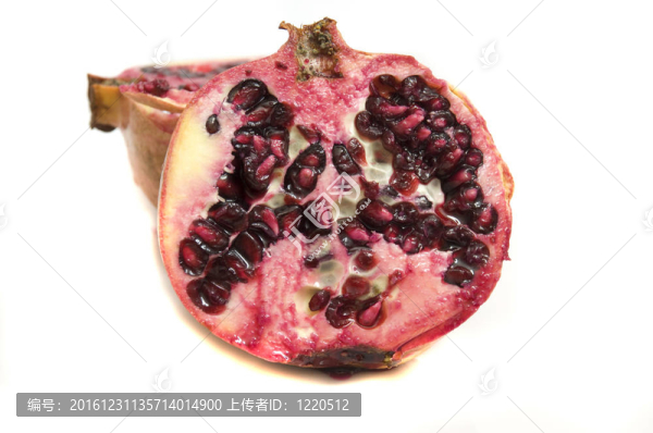 新鮮成熟的石榴