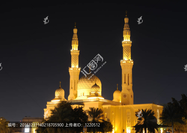 Jumeirah清真寺在迪拜。阿拉伯聯(lián)合酋長(zhǎng)國(guó)