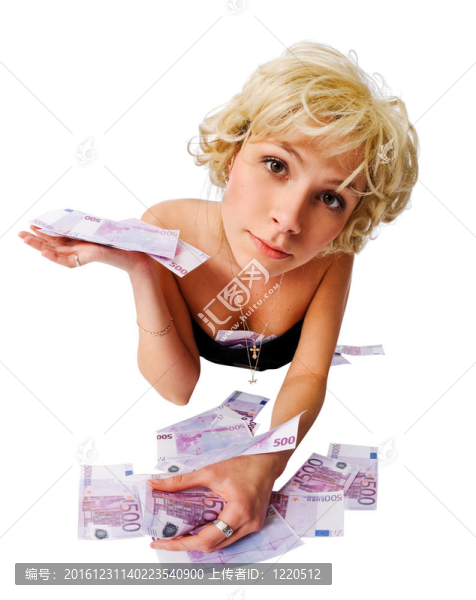 金發(fā)女孩與大量現(xiàn)金在地板上