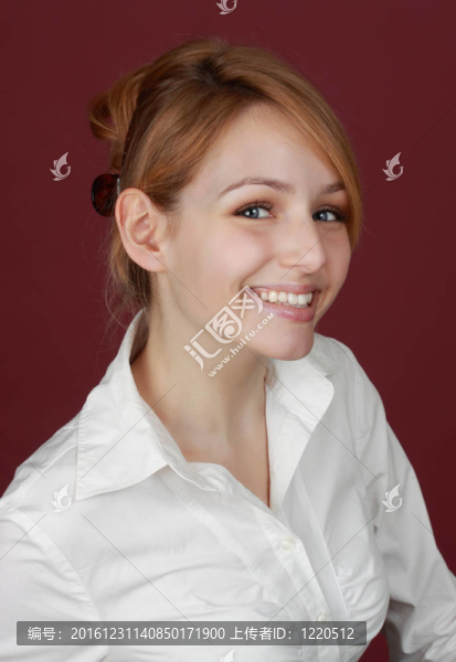 可愛的金發(fā)女孩