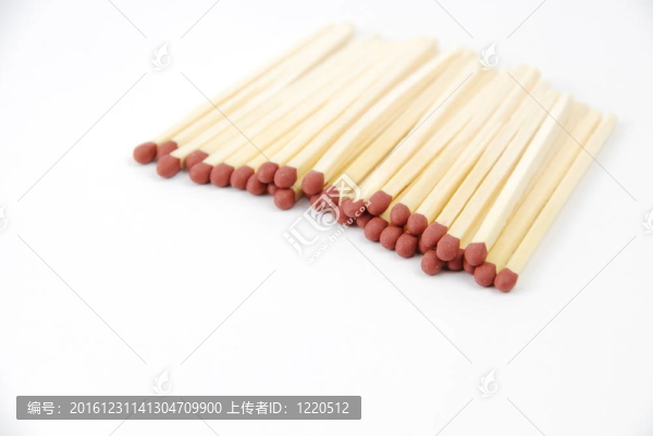 白色火柴
