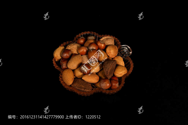 碗中混合堅果
