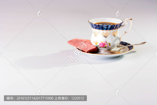 一杯黑咖啡