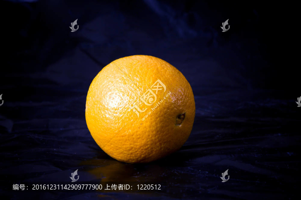 橙色