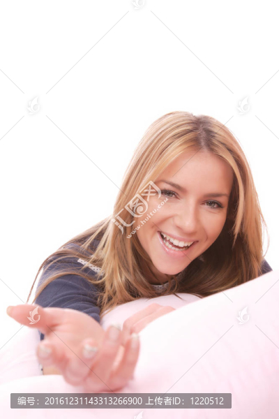 床上美女
