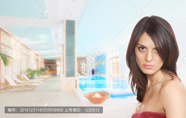 美女得到SPA治療