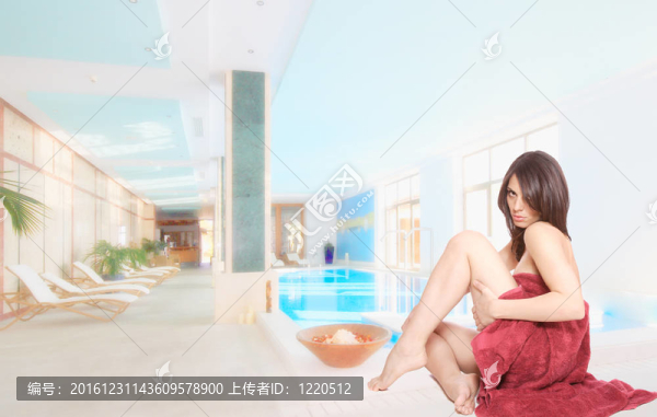 美女得到SPA治療
