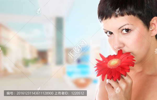 美女得到SPA治療