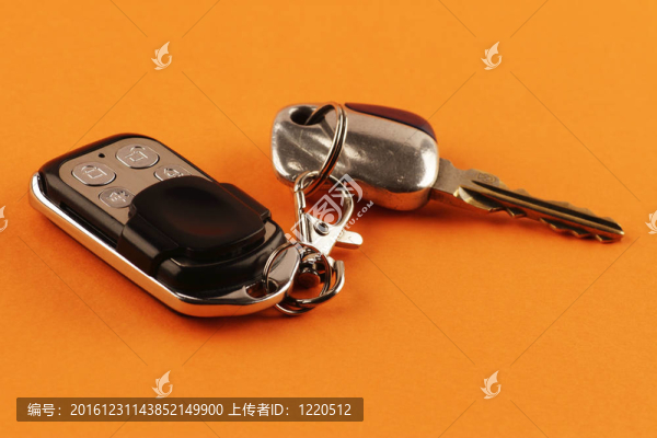 汽車遙控器和汽車鑰匙