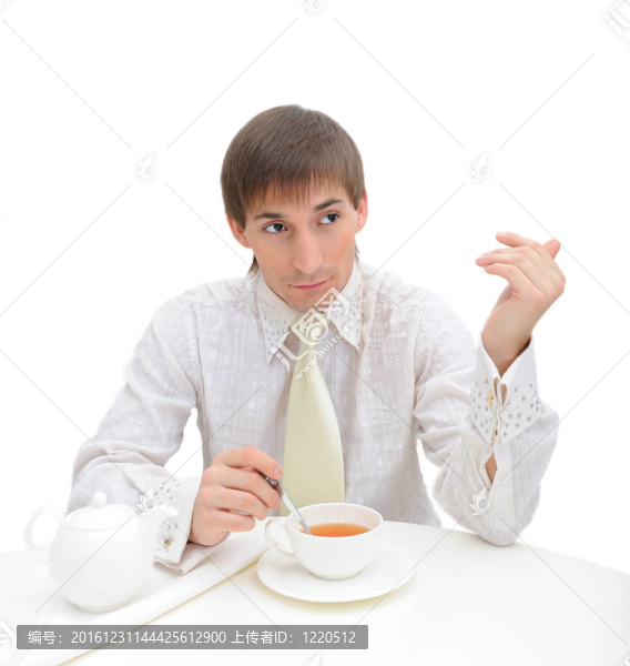 年輕英俊自信的男人