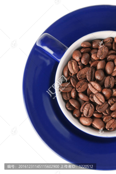 咖啡豆和咖啡杯