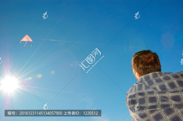 放風(fēng)箏的人
