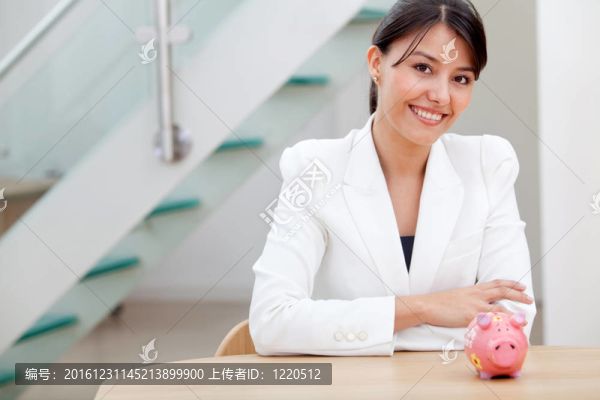 一個(gè)女人的儲(chǔ)蓄業(yè)務(wù)