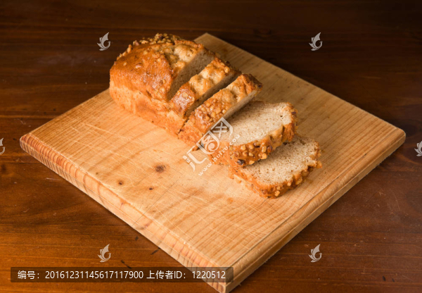 香蕉核桃蛋糕
