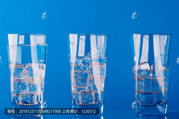 三杯冷水