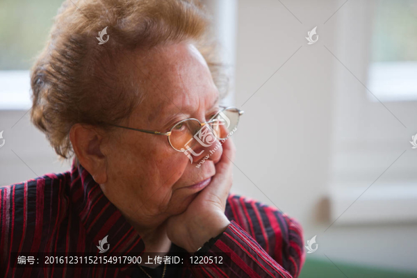 周到的老年人
