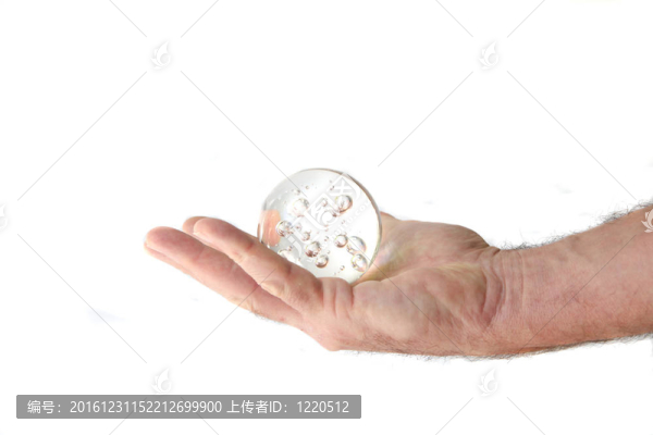 手持水晶球