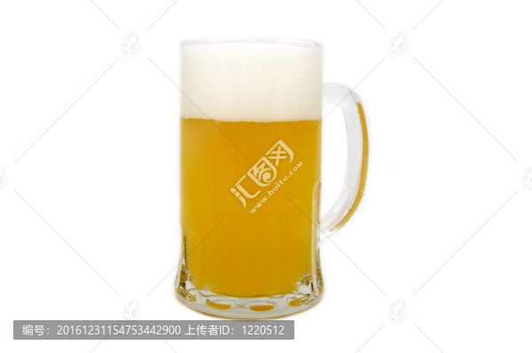 一杯過濾的啤酒