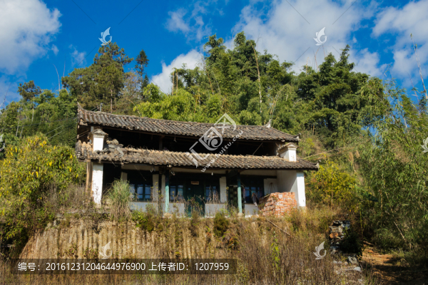 山區(qū)老房