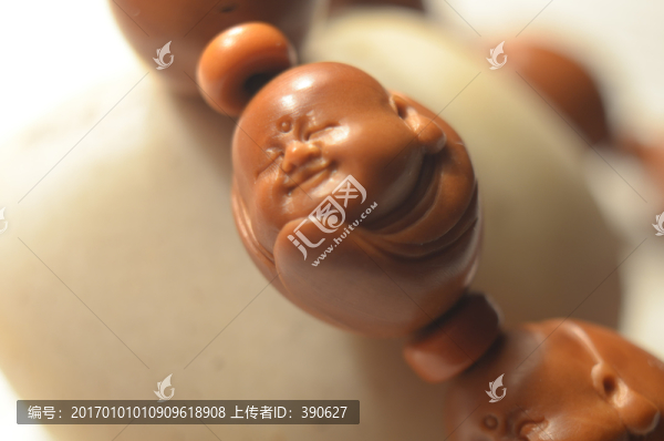 核雕小羅漢