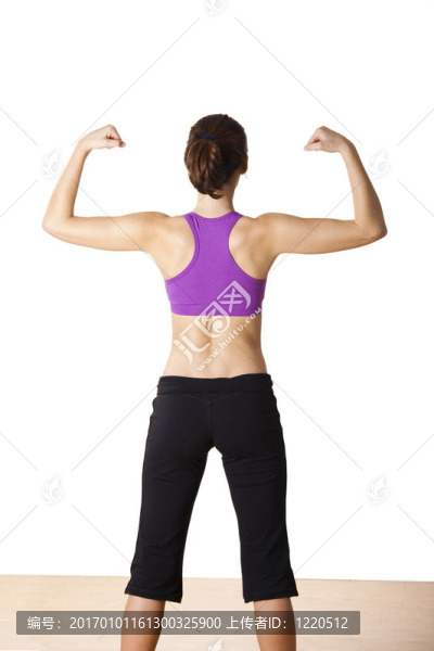 運動的年輕女人