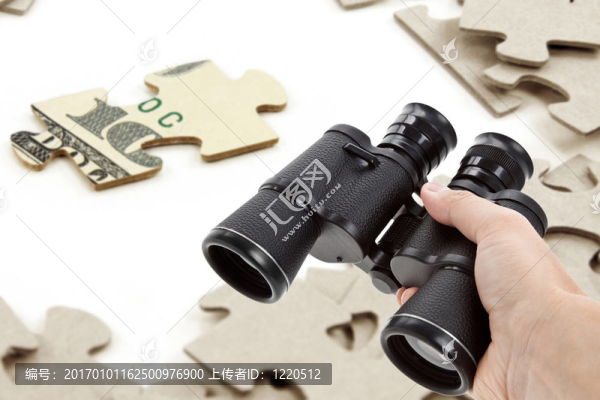 望遠(yuǎn)鏡和美元拼圖-匯圖網(wǎng) www.fosd68.com 望遠(yuǎn)鏡和美元拼圖