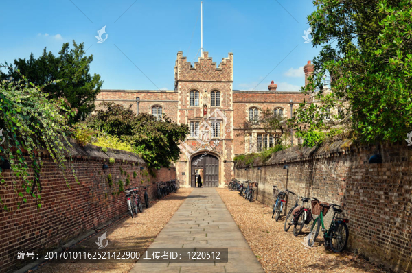 Jesus,College和自行車的入口。