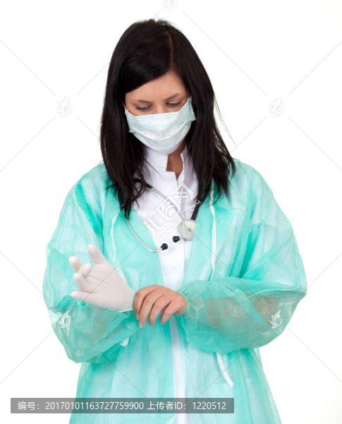 女醫(yī)生戴醫(yī)用口罩拉手術(shù)手套