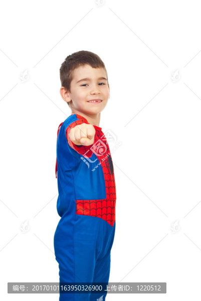 蜘蛛裝的小男孩